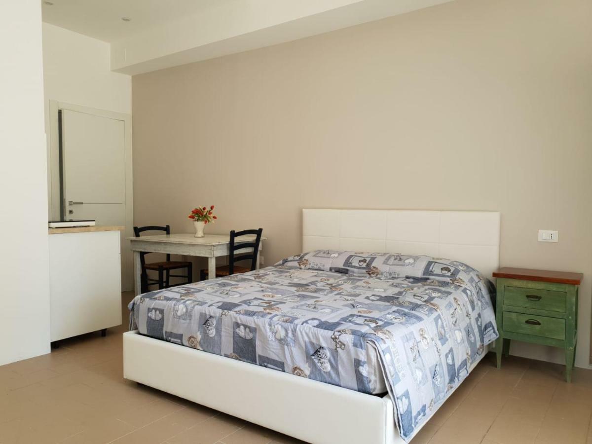 Monolocali B&B Santa Maria Apparente Civitanova Marche Eksteriør bilde
